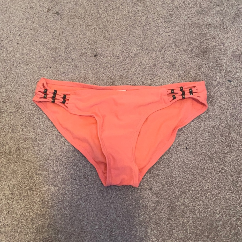 candie’s bikini bottoms